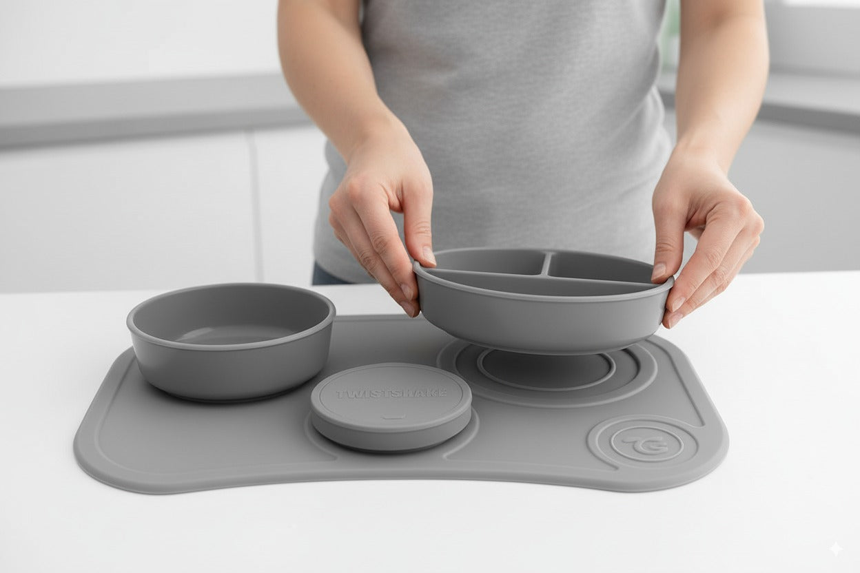 Twistshake® Infant Feeding Bowl with Anti-Slip Vacuum Base & Click-Lock Mat