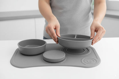 Twistshake® Infant Feeding Bowl with Anti-Slip Vacuum Base & Click-Lock Mat